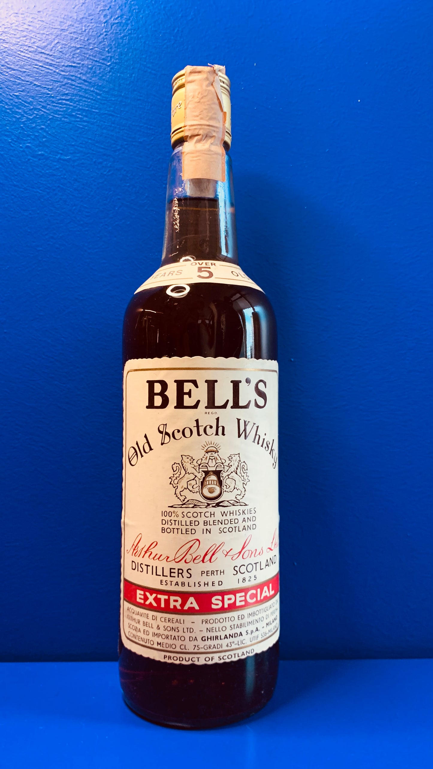 BELL’S 5 YEARS OLD EXTRA SPECIAL OLD SCOTCH WHISKY EXTRA SPECIAL