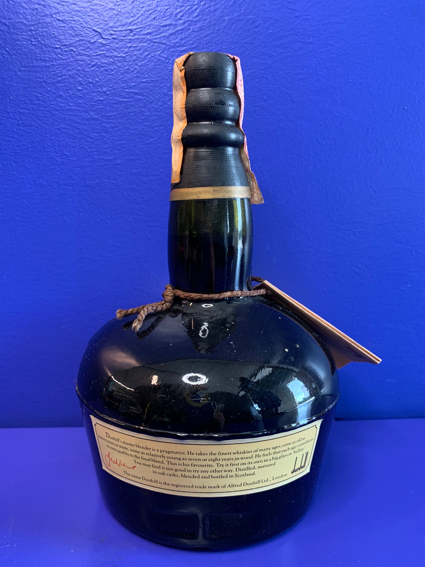 DUNHILL OLD MASTER FINEST SCOTCH WHISKY