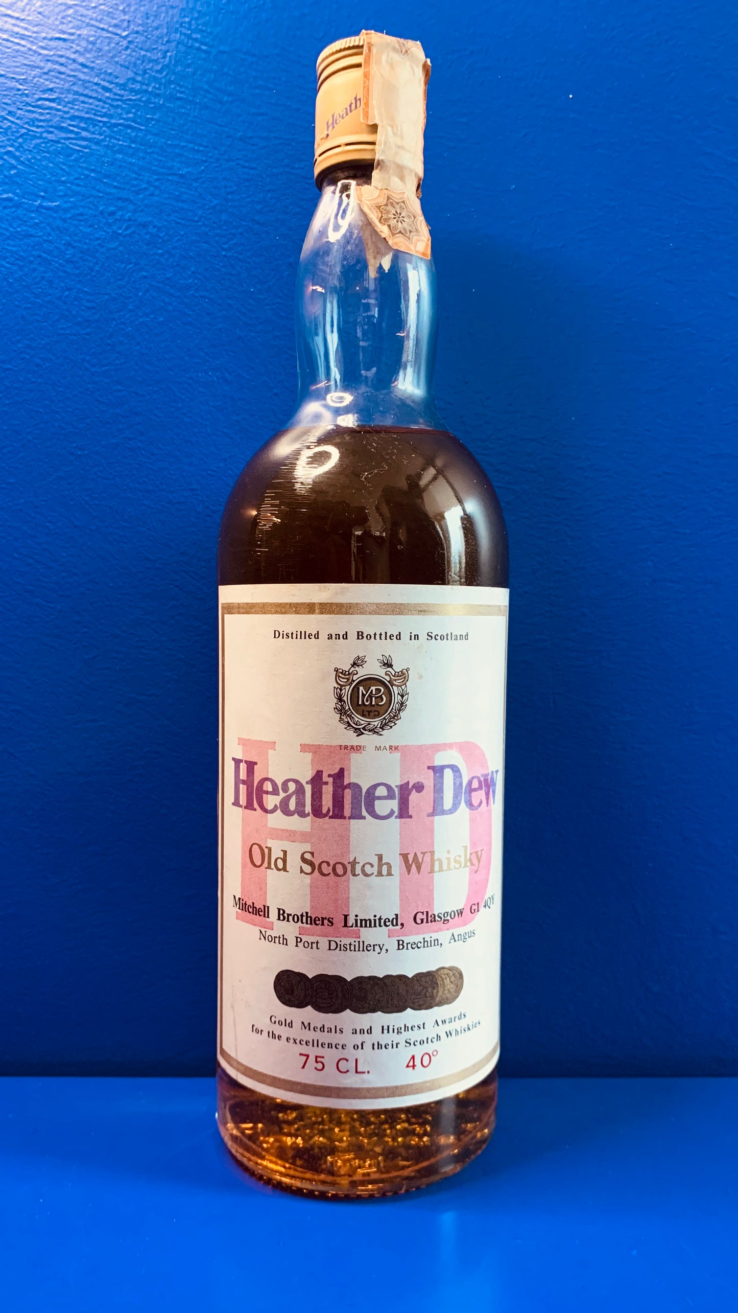 HEATHER DEW OLD SCOTCH WHISKY