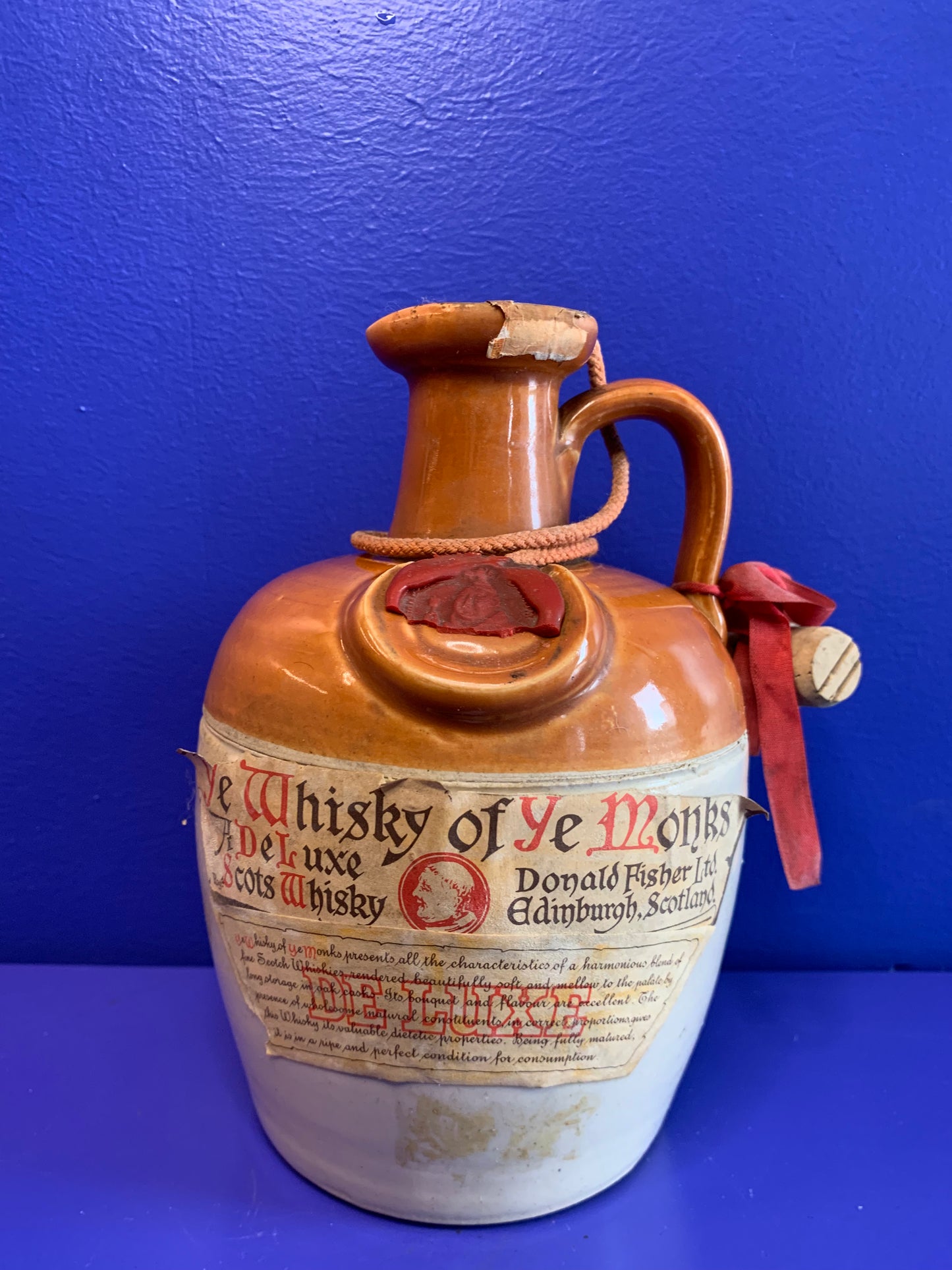 YE WHISKY OF THE MONKS DE LUXE SCOTCH WHISKY