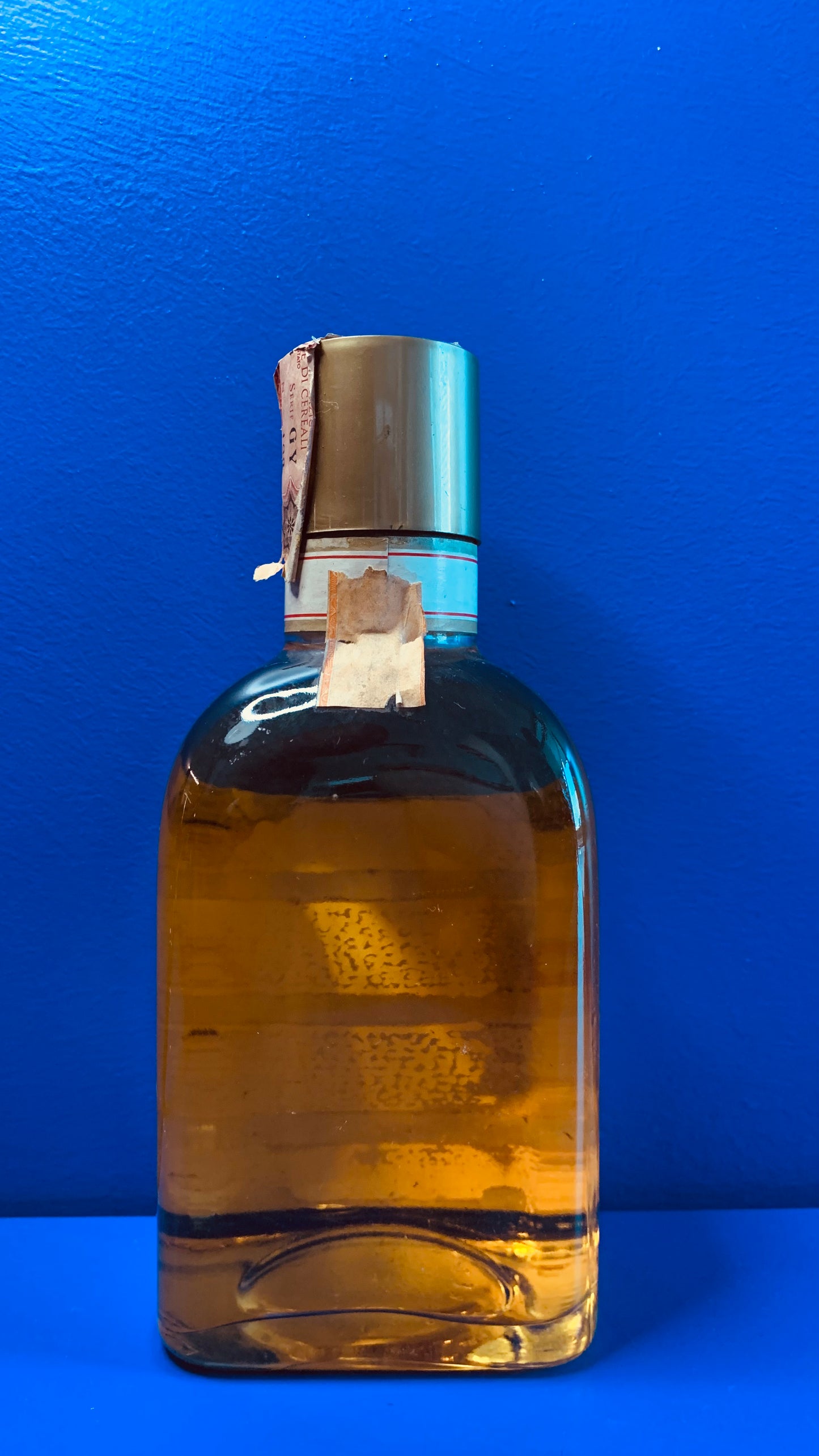 RED HILLS HIGH QUALITY WHISKY