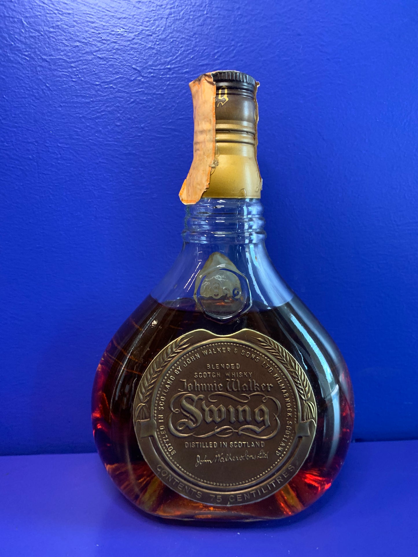 JOHNNIE WALKER | SWING | BLENDED SCOTCH WHISKY