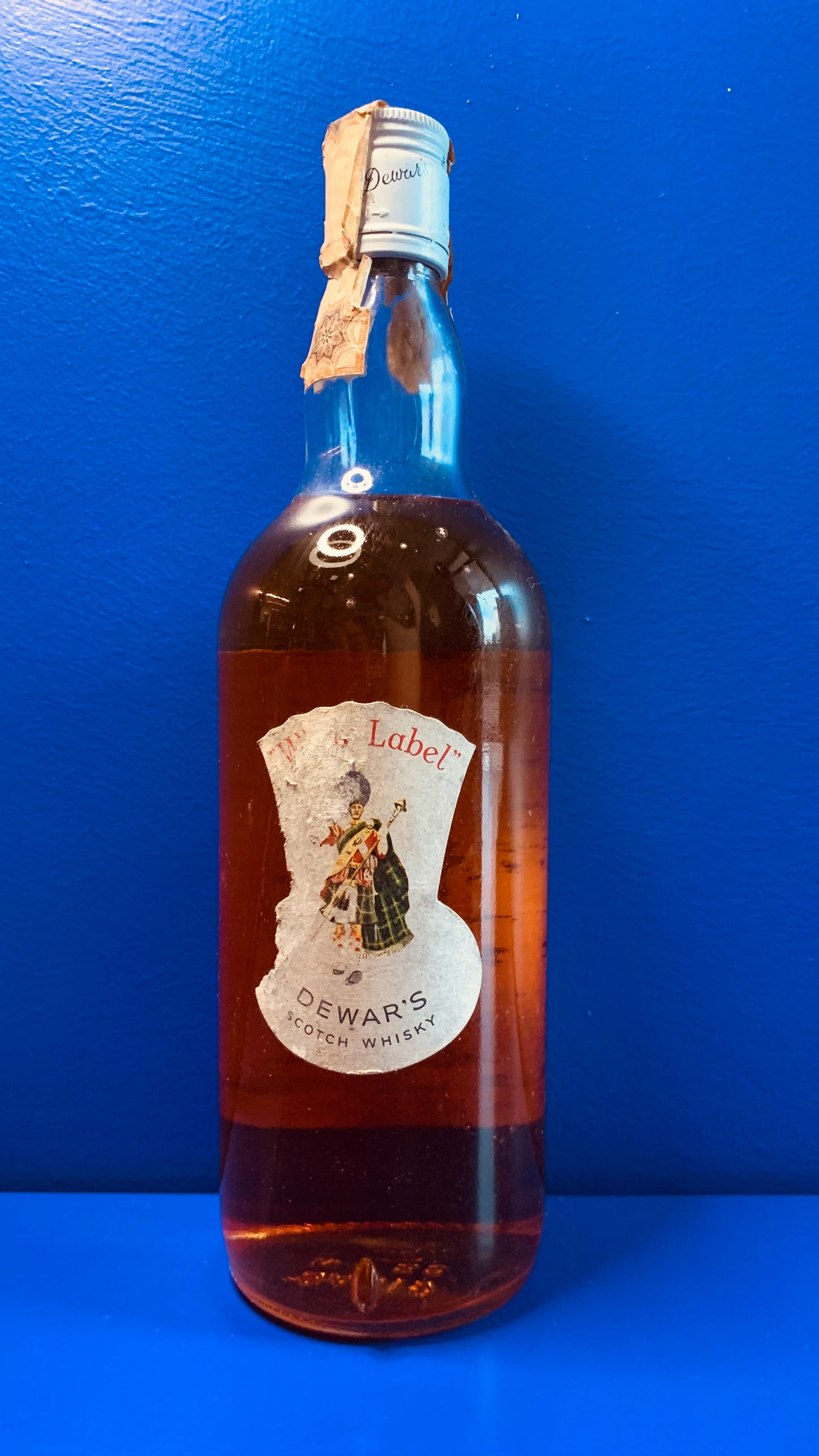 DEWAR’S WHITE LABEL FINE SCOTCH WHISKY